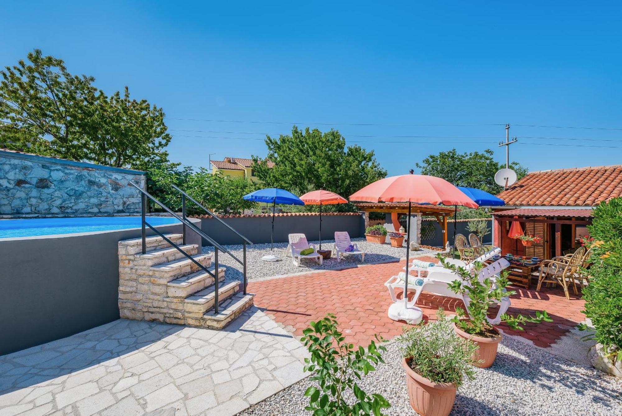 Apartment With Pool Visnjan Exterior photo